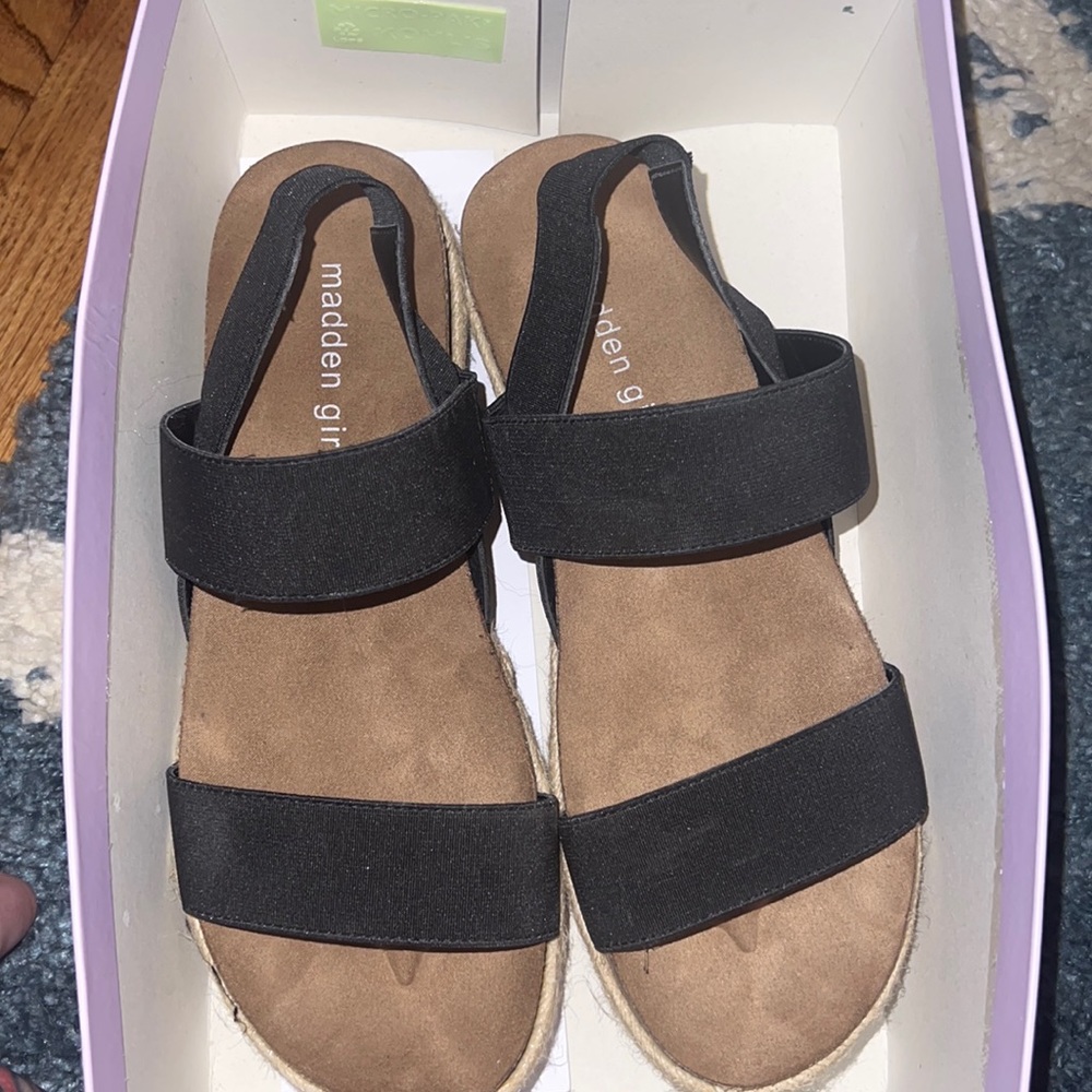 Madden girl sandals